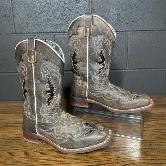 Laredo 5660 Women’s Western Boots 10 M Brown Leather Embroidered Studded Cross - Picture 1 of 11